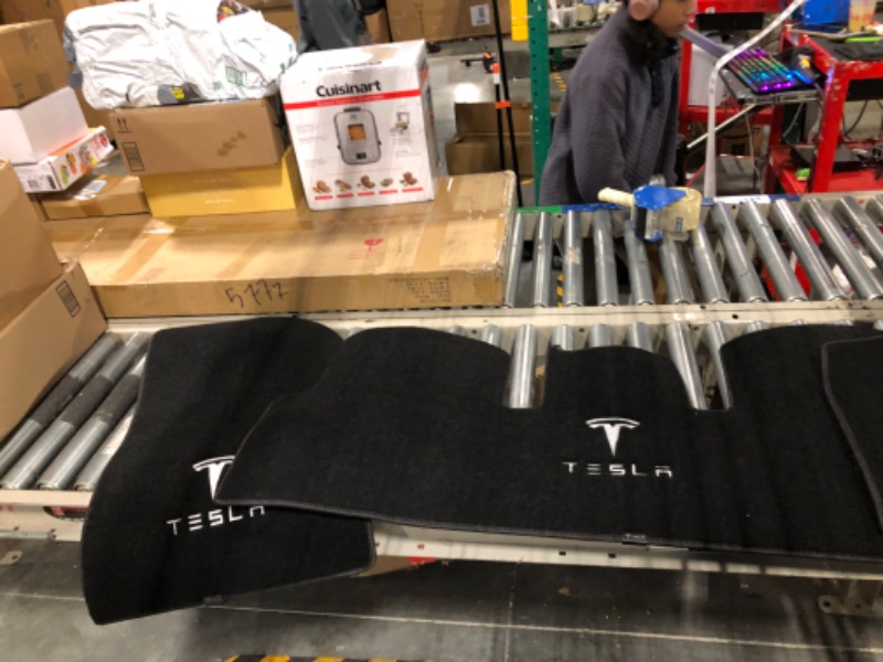 Photo 3 of 
Custom Fit for Tesla Model 3 Car Floor Mats Original Factory Design All-Black Carpet Tesla Logo Embroidery