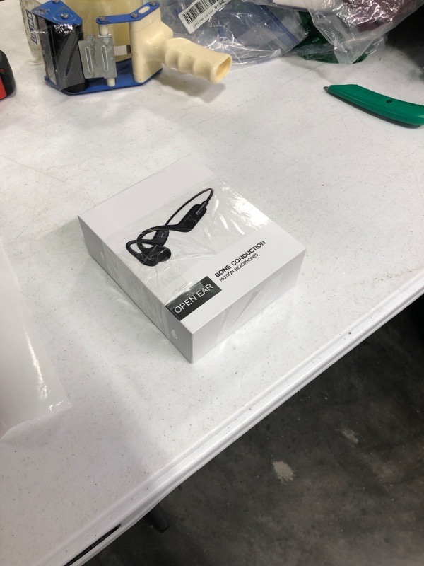 Photo 1 of Bone Conduction Headphones Bluetooth 5.3 with Dual-Mic Call Noise Reduction, Wireless Open Ear Headphones
*****item similar as sample, but not same*****