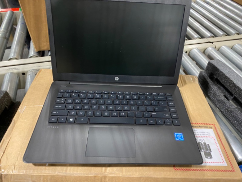 Photo 5 of HP Stream Laptop 14-cb119ds 14" Intel Celeron N4020 4 GB Memory; 64 GB eMMC Storage Windows 11 S Brilliant Black