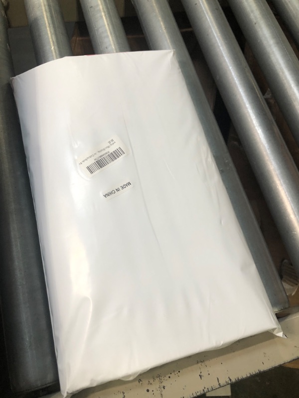 Photo 2 of newlng 100pcs Shipping Bags Poly Mailers 12.5x17.5in Mailing bags White Shipping Envelopes Self-sealing Adhesive Waterproof and Tear-Proof Packaging Bags Shipping Bags for Clothing Books Mail