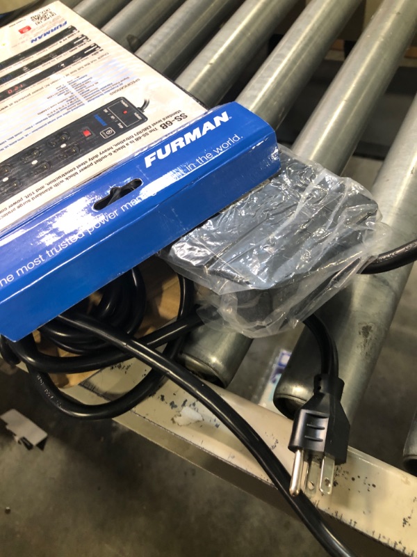 Photo 1 of Furman Power Conditioner (SS6B) black Standard Strip