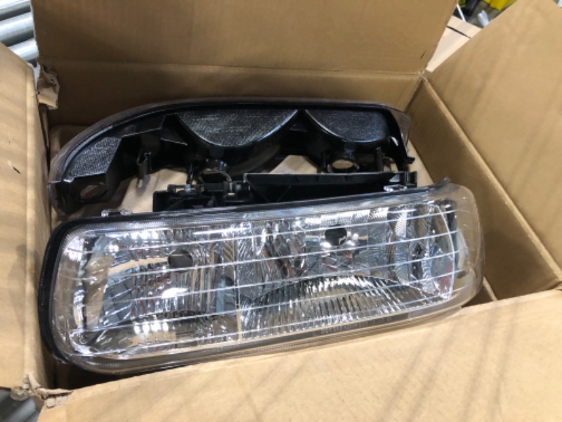 Photo 3 of PIT66 Headlights Assembly, Compatible with 1999-2002 Chevy Silverado/ 2000-2006 Suburban Tahoe bumper Headlamp, Clear lens Chrome Housing Amber Reflector Clear lens Chrome Housing(Basic/99-02 Silverado)