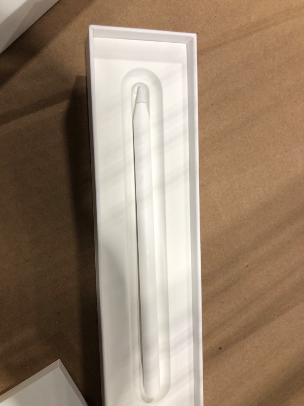 Photo 3 of Apple Pencil (2nd Generation)