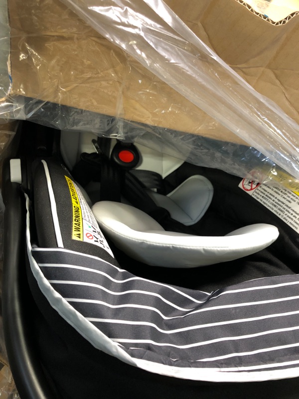 Photo 4 of Graco SnugRide 35 Lite LX Infant Car Seat, Studio SnugRide 1 Count (Pack of 1) Studio