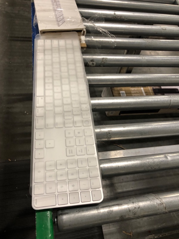 Photo 1 of Apple Magic Keyboard with Touch ID and Numeric Keypad for Mac Computers Silicon (Wireless, Rechargable) - US English - White Keys White Keys US English