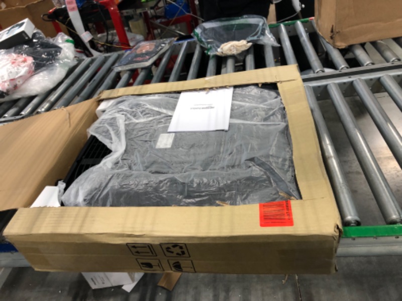 Photo 1 of Amazon Basics 3 Speed Box Fan, 20-Inch 20-inch Box Fan