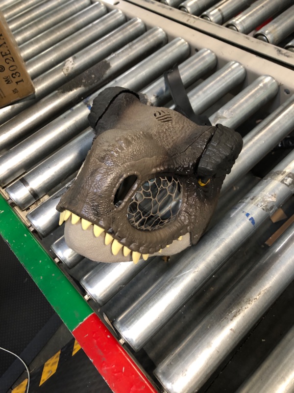 Photo 3 of ?Jurassic World Dominion Dinosaur Mask Tyrannosaurus Rex Chomp N Roar with Motion and Sounds, T Rex Costume for Kids Role-Play ???? Frustration Free Packaging