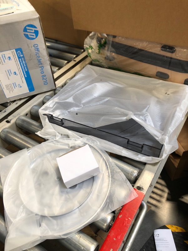 Photo 1 of Sony PS-LX310BT Belt Drive Turntable: Fully Automatic Wireless Vinyl Record Player with Bluetooth and USB Output Black
***Turntable cover is cracked/broken***