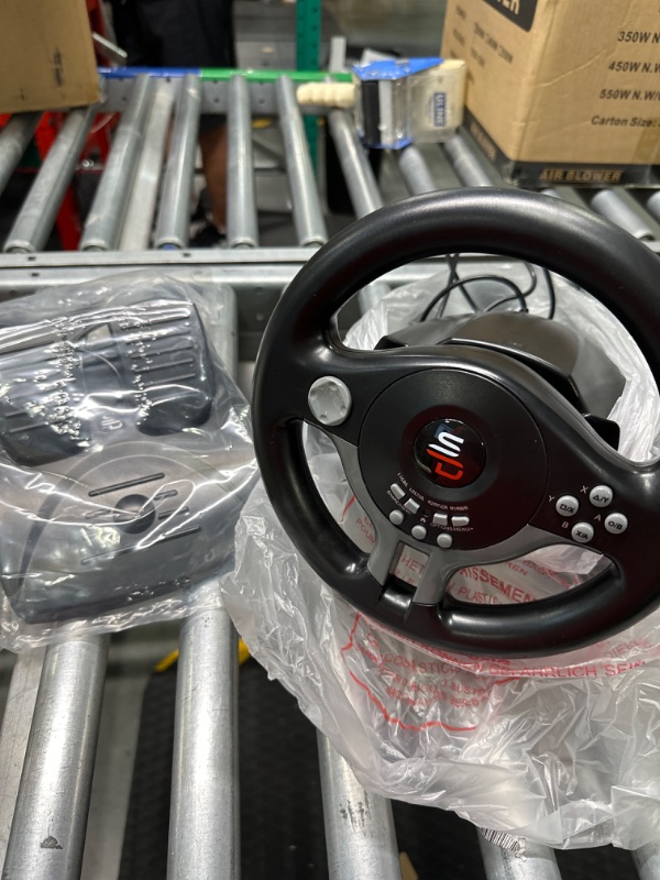 Photo 1 of Superdrive SV450 racing steering wheel with Pedals and Shifters Xbox Serie X / S, Switch, PS4, Xbox One, PS3, PC (programmable for all games)
