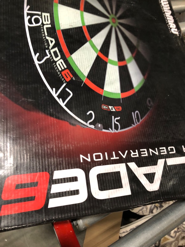 Photo 2 of Winmau Blade 5 and Blade 6 Bristle Dartboards - Winmau Blade 6 Triple Core Bristle Dartboard