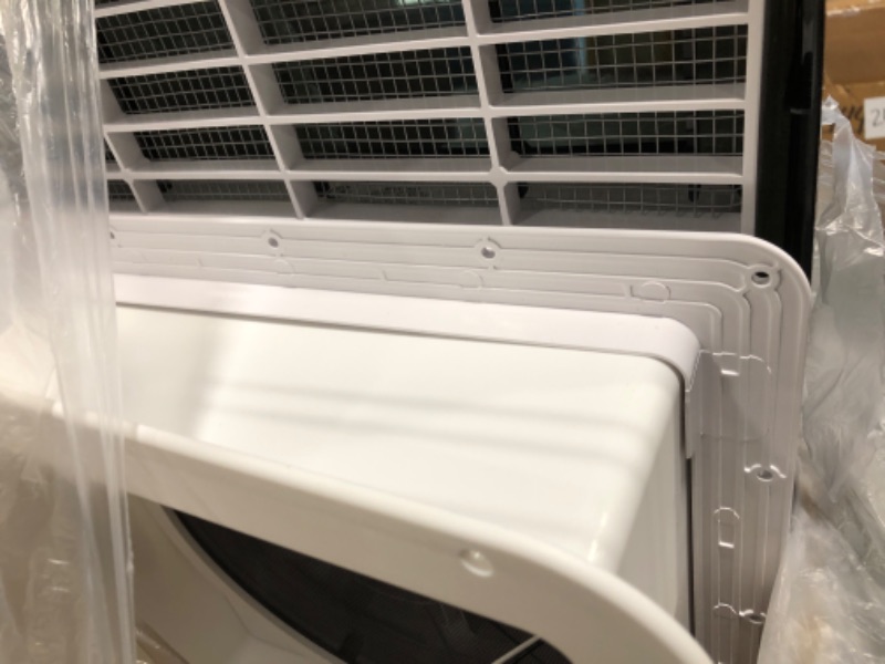 Photo 1 of Maxxair 00-05100K MaxxFan Ventillation Fan with White Lid and Manual Opening Keypad Control