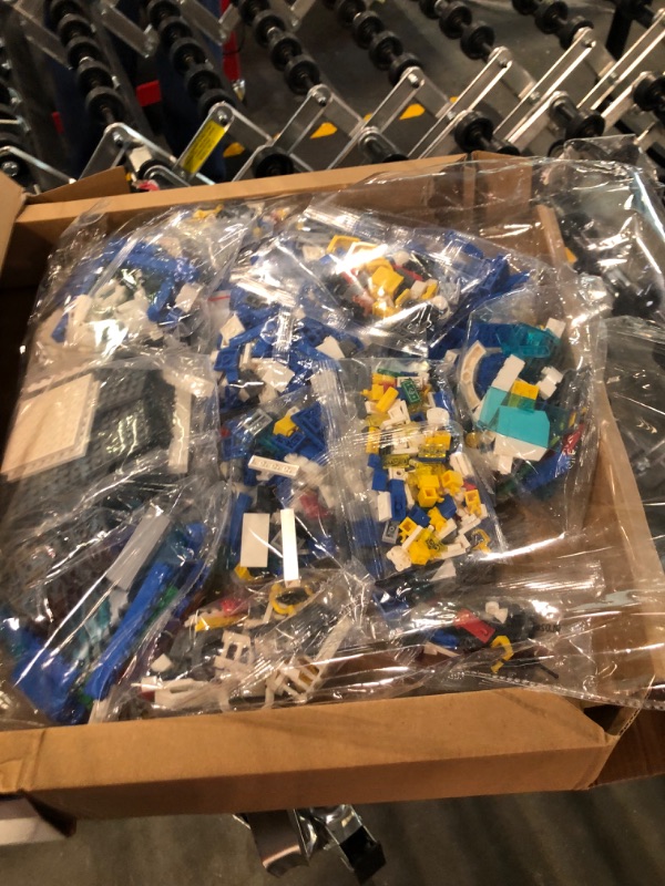 Photo 1 of DG Dreams City Series Building Set, Police Station Building Kits Anti-Terrorism Theme with Helicopters and Multiple Vehicles(1397 Pieces)