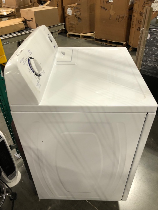 Photo 3 of Amana 6.5-cu ft Electric Dryer (White)