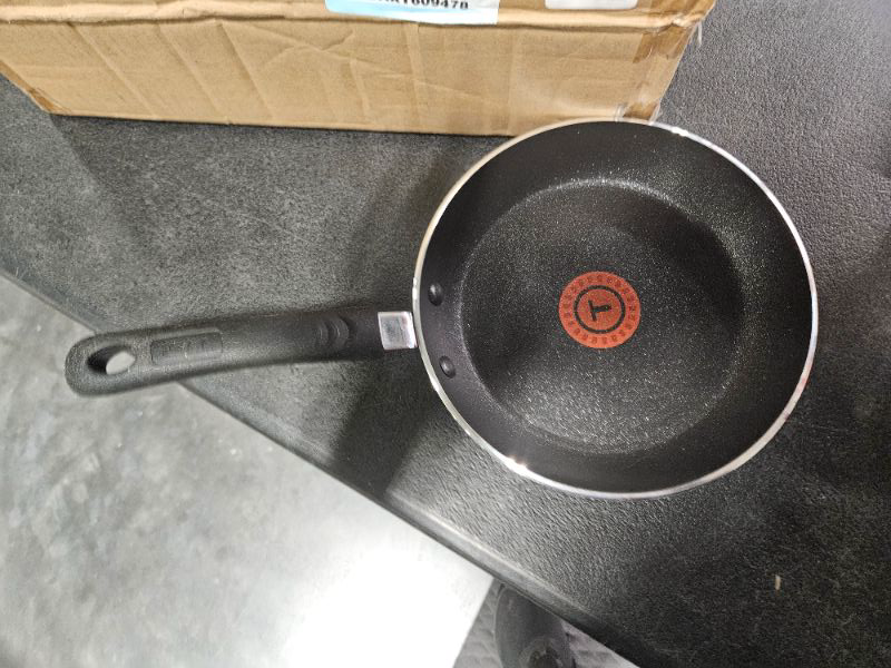 Photo 3 of 
T-fal Advanced Nonstick Fry Pan 8 Inch 