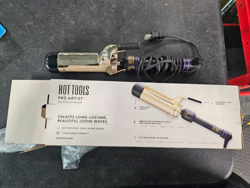 Photo 2 of  HOT TOOLS Pro Artist 24K Gold Jumbo Curling Iron | Long Lasting, Defined Curls (2 in)
