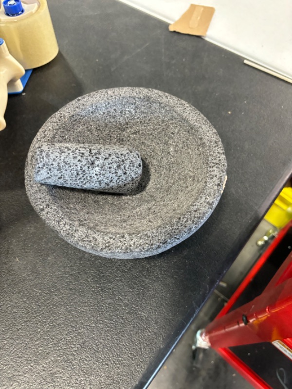 Photo 3 of Authentic Mexican Molcajete de Piedra Volcánica: Grande Handmade Mortar and Pestle Set for Making Traditional Salsa. Guacamole Bowl. PremiumPlus