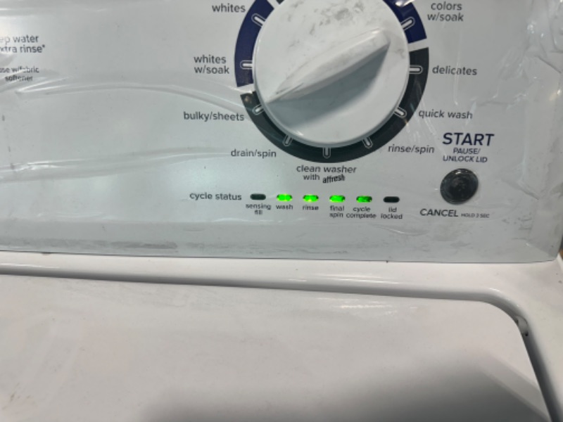 Photo 5 of Amana 3.8-cu ft High Efficiency Agitator Top-Load Washer (White)