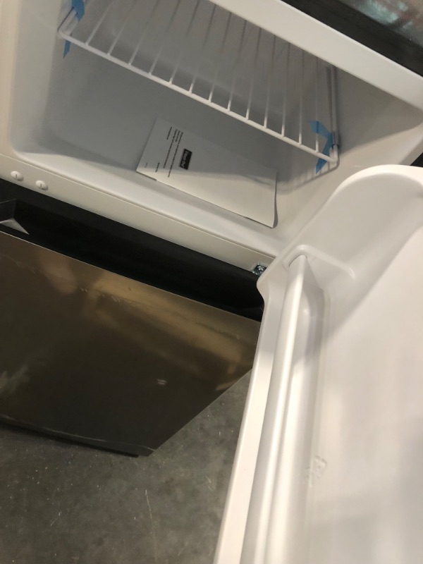 Photo 4 of 18.5 in. W, 4.5 cu. ft. 2-Door Mini Refrigerator, with Freezer in Platinum Steel