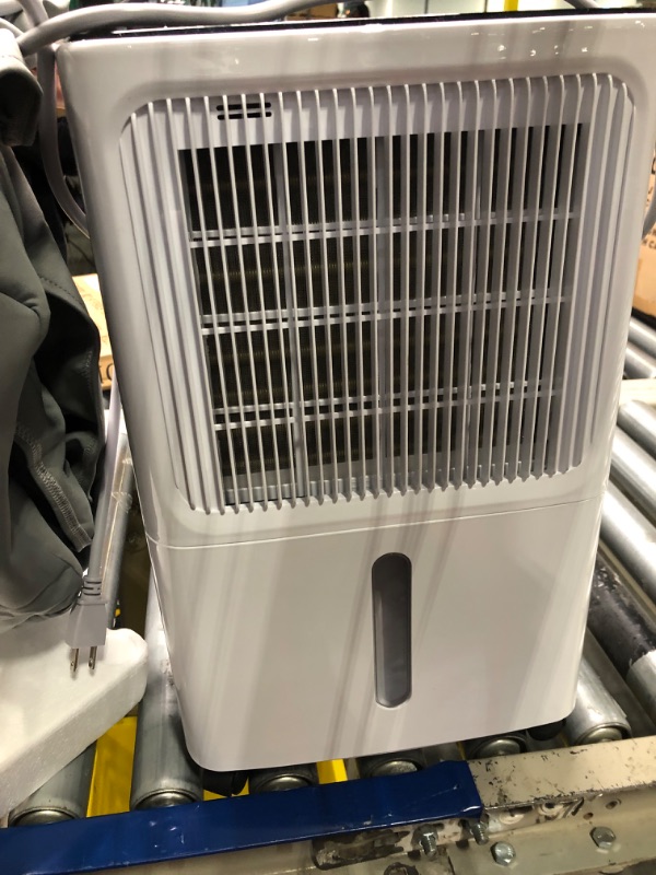 Photo 4 of 30 Pint Dehumidifiers for Home with Drain Hose, VEAGASO 2,500 Sq.Ft Dehumidifier for Basement, Large Room, Bathroom, Three Operation Modes, Intelligent Humidity Control, Dry Clothes, 24HR Timer