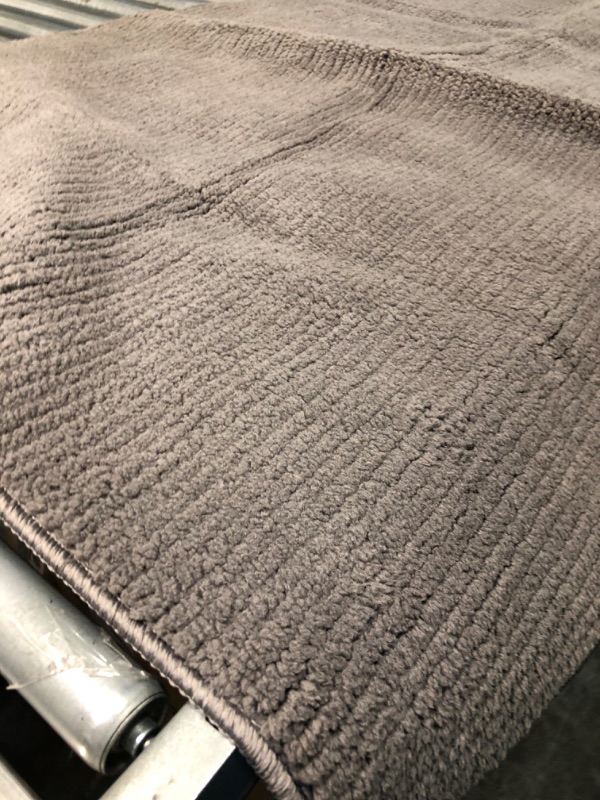 Photo 3 of 32x46 grey rug 