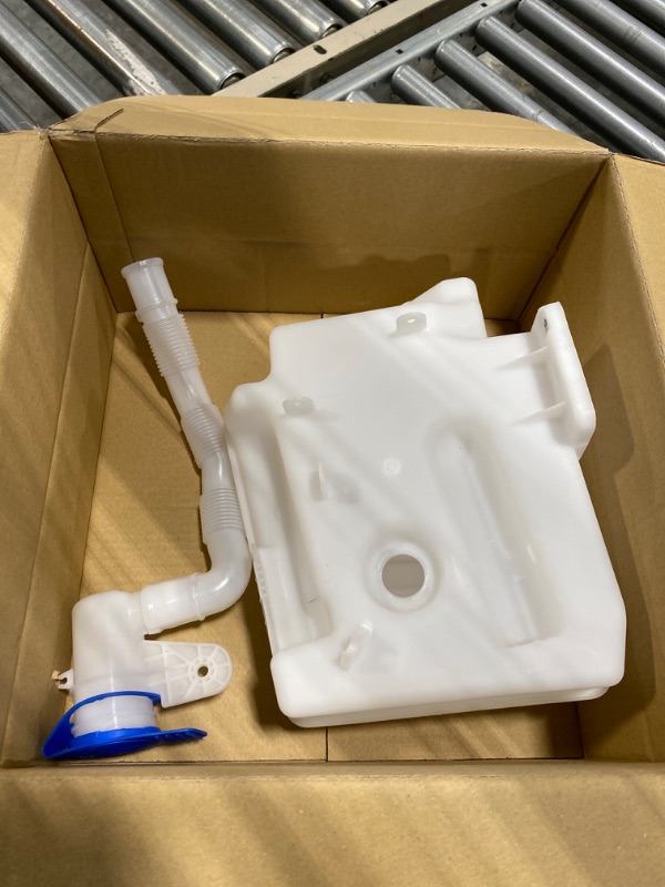 Photo 2 of Dorman 603-647 Front Washer Fluid Reservoir Compatible with Select Audi/Seat/Volkswagen Models, White