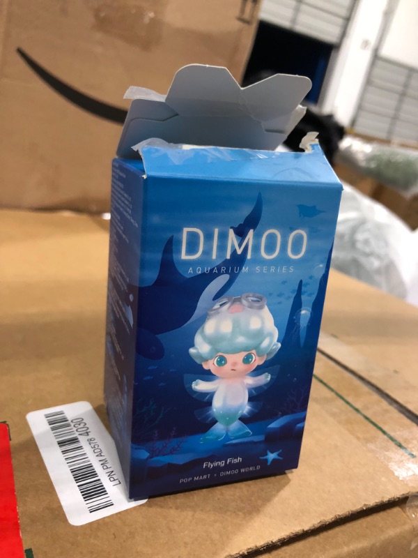 Photo 3 of Dimoo Aquarium Series 1 Blind Box Vinyl Figure
