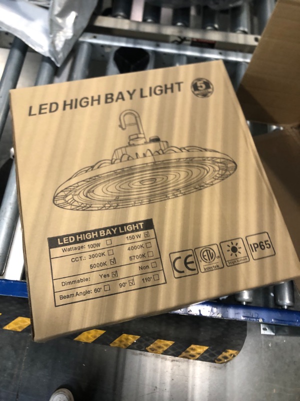 Photo 2 of CINOTON 150W UFO LED High Bay Lights with US Plug, 21000LM[600W HID/HPS Equiv.] IP65 Waterproof Commercial Bay Lighting for Workshop Barn Stadium Gyms Factory 5000K-Daylight 120V ETL Listed 1 Pack