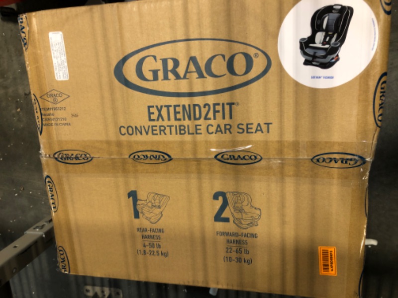 Photo 2 of Graco Extend2Fit Convertible Car Seat, Gotham