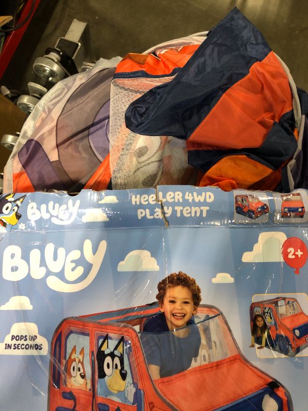 Photo 4 of Bluey Heeler 4WD Pop Up Play Tent