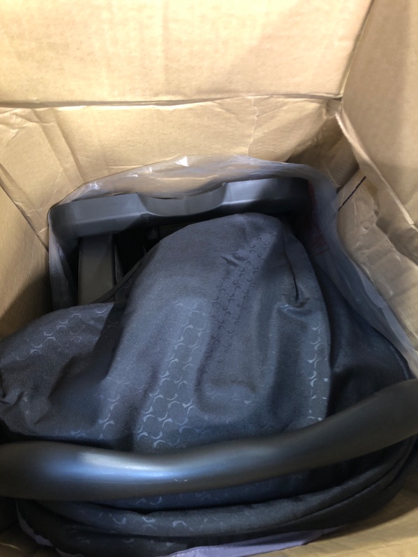 Photo 1 of Graco SnugRide 35 Lite LX Infant Car Seat - Hailey