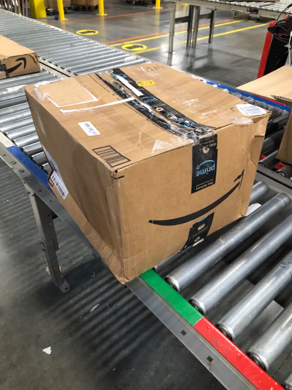 Photo 1 of L'AGRATY Chunky Knit Blanket Throw,Soft Chenille Yarn Throw Blanket 60x80?Handmade Thick Cable Knit Crochet Blanket,Large Knit Blanket Chunky Yarn,Rope Knot Throw Blanket for Couch Sofa Bed Home Decor Grey 60"x80"