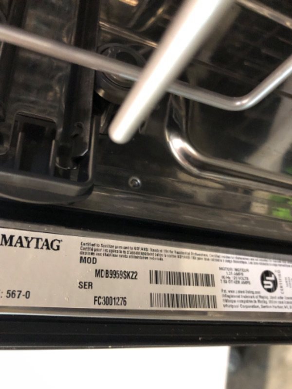 Photo 7 of Maytag Top Control 24-in Built-In Dishwasher With Third Rack (Fingerprint Resistant Stainless Steel), 44-dBA