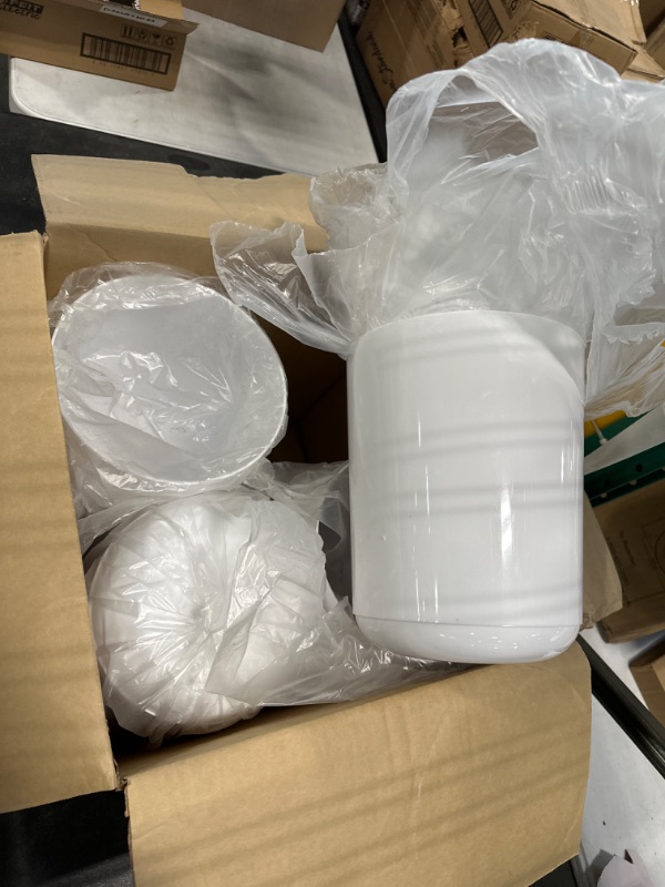 Photo 1 of Lacquerware 8 Qt Round Wastebasket, White, 12PK