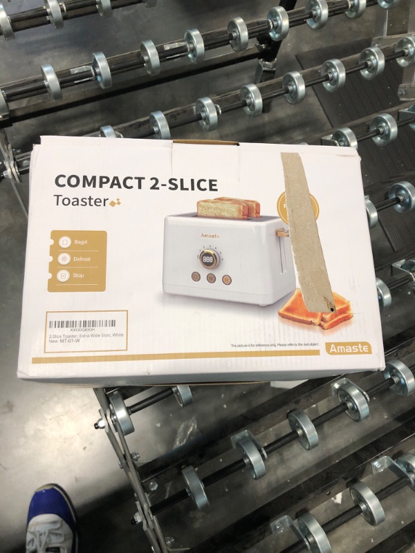 Photo 3 of AMASTE COMPACT 2 SLICE TOASTER