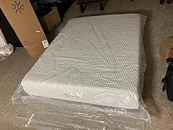 Photo 4 of ZINUS 12 Inch Bliss Memory Foam Mattress Sustainable TENCEL Blend Cover - Twin