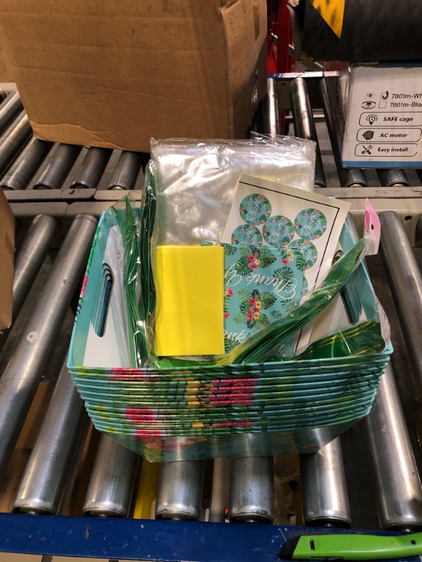 Photo 1 of Crtiin 80 Pcs Luau Baskets for Gifts Empty Tropical Palm Leaf Gift Boxes Hawaiian Goodie Bag with Pull Bows Envelope Card Sticker Gift Baskets Empty to Fill Kit for Hawaii Party Birthday Supplies (12 Count)