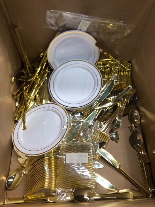 Photo 3 of 600 Piece Gold Dinnerware Set 100 Guests, Disposable Gold Rim Plates, 100 Dinner Plastic Plates, 100 Salad Gold Plates, 100 Gold Plastic Silverware, 100 Gold Plastic Cups Wedding Birthday Parties