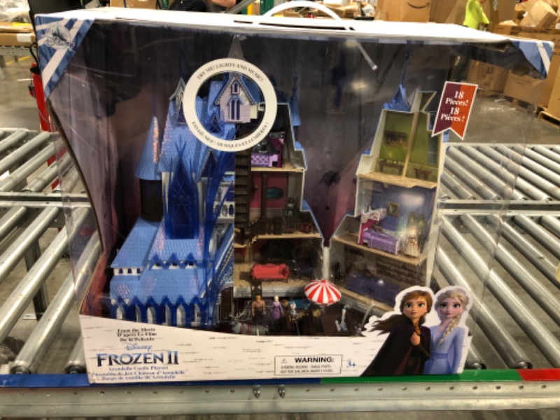 Photo 2 of Disney Arendelle Castle Play Set – Frozen 2