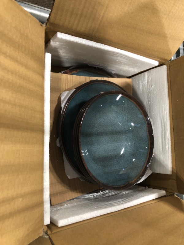Photo 2 of 100% Melamine Dinnerware Sets 12 Piece Plate Bowl Set Dish Set For Outdoor & Indoor - Includes 4 Dinner Plates 4 Salad Plates and 4 Bowls Perfect For Every Day Use. Vintage Turquoise