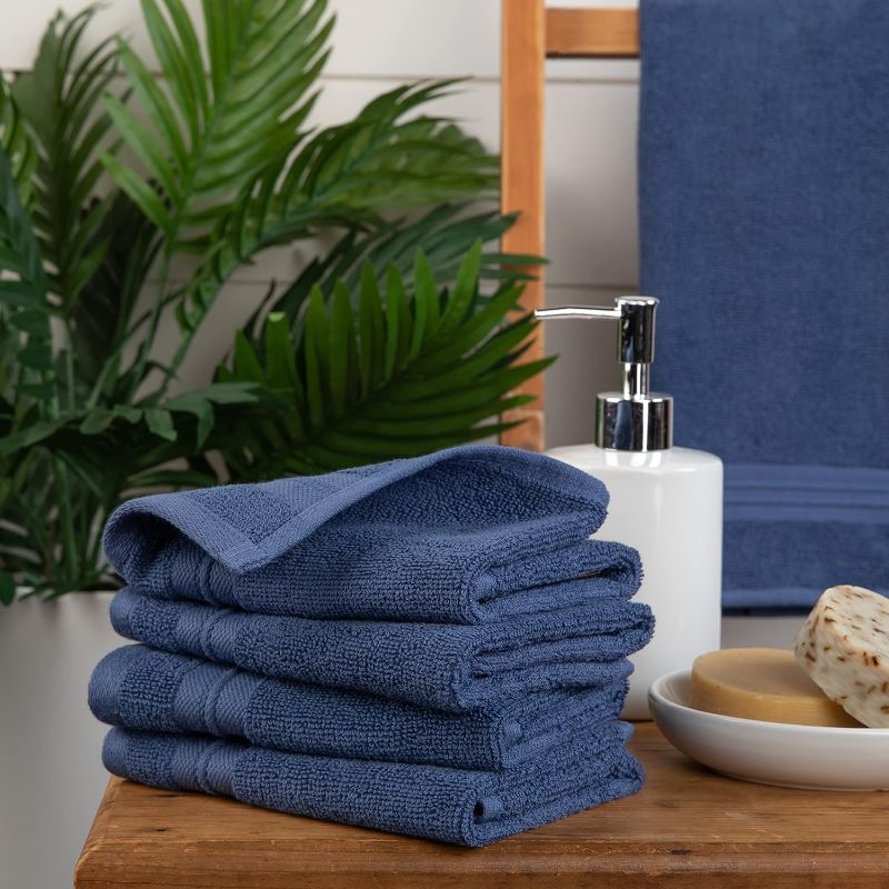 Photo 1 of Amazon Basics Fade-Resistant Cotton Bath Towel - 4-Pack, Acorn