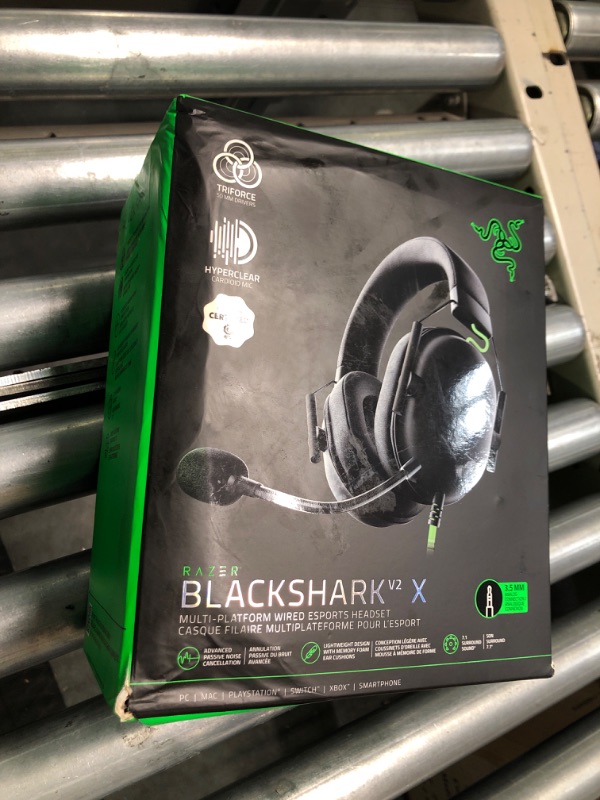Photo 1 of Razer Blackshark V2 X Gaming Headset 7.1 PC 4 Nintendo Switch 3.5 mm Jack Blackshark V2 X Black