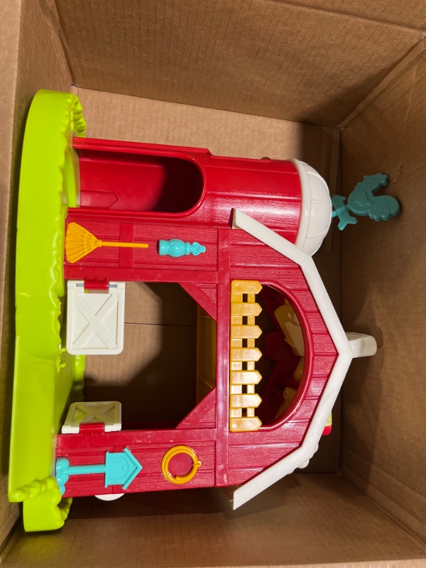 Photo 3 of Battat – Musical Barn Playset – Farm Toys – Plays Mary Had a Little Lamb & Farmer in The Dell – Toy Barn & Farm Animals – Music & Animal Sounds – Pretend Play Toy – 2 Years +
no animals