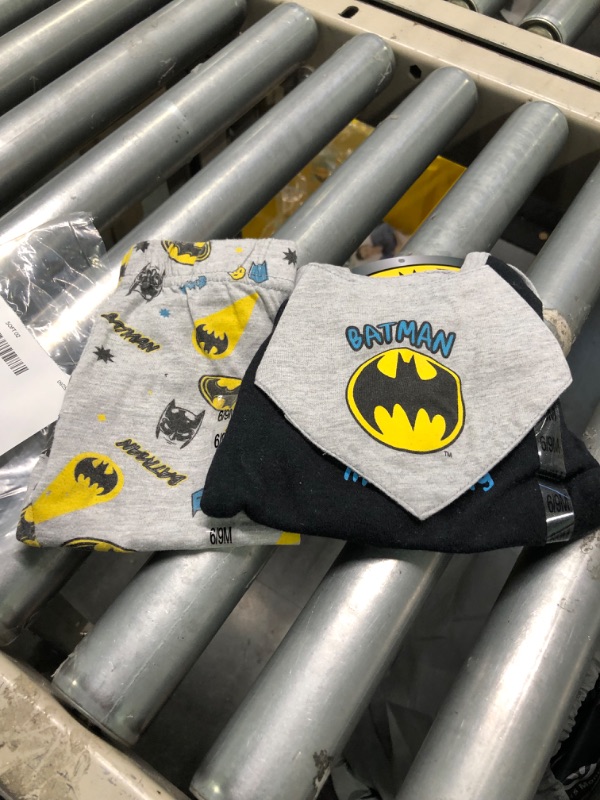 Photo 3 of BATMAN Baby Boys Clothes 3-Piece Set with Bodysuit, Pants, and Bib Set 6/9 months