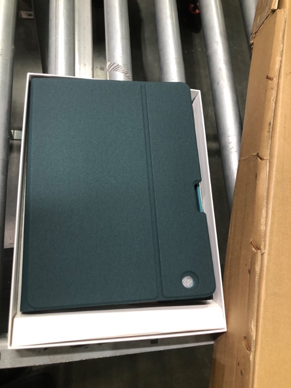 Photo 1 of Keyboard case for iPad 5th/6th Generation 2017/2018, 9.7 Inch iPad Air 2 Case with Keyboard, Removable Wireless Backlit Keyboard Detachable, Folio Smart Cover, Tablet Case with Pencil Holder Teal for iPad 5th 2017/iPad 6th 2018/ Air 2th Teal for iPad 5th 