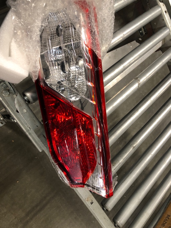 Photo 2 of labwork Driver Side Tail Light Replacement for 2014-2020 Ford Transit Connect Rear Tail Light Brake Lamp Assembly LH Left Side DT1Z13405B FO2800237