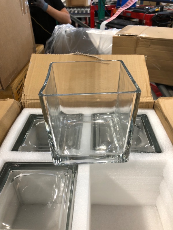 Photo 3 of 4 Pieces Cube Glass Vase Square Glass Cube Vase 6 x 6 x 6 Inch Clear Decorative Glass Cubes Clear Elegant Floral Accent Container Floating Candle Holders for Flower Planter Wedding Centerpieces