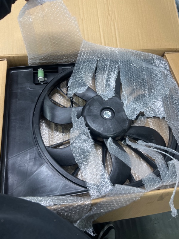 Photo 3 of 12V AC Condenser Cooling Radiator Fan Assembly Compatible with 2010-2017 Dodge Charger 2009-2018 Dodge Challenger 2.7L 3.5L 6.1L 6.4L 68050129AA 621-526