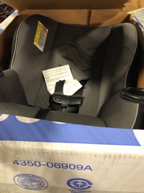 Photo 1 of Cosco Onlook 2-in-1 Convertible Car Seat, Rear-Facing 5-40 pounds and Forward-Facing 22-40 pounds and up to 43 inches, Black Arrows