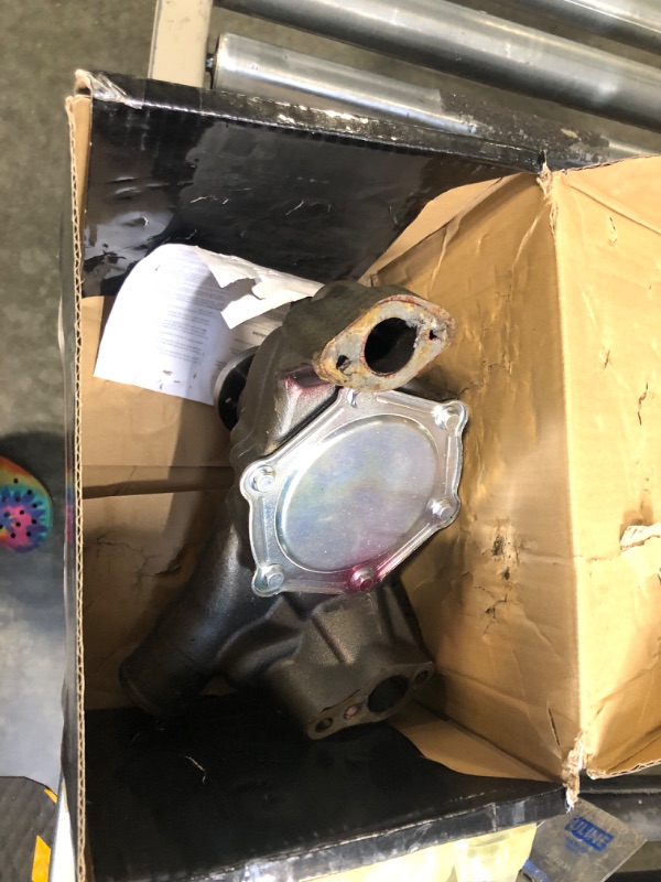 Photo 1 of Gates 43114 Premium Water Pump for Standard-Duty Engine Only w/o Alternator Bracket Mounting Hole