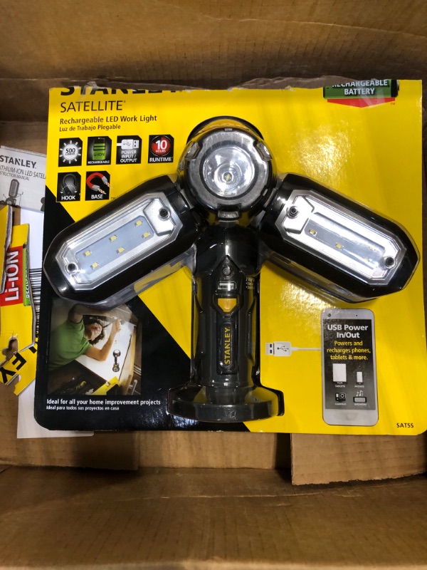 Photo 3 of STANLEY SAT5S 500 Lumen Work Light